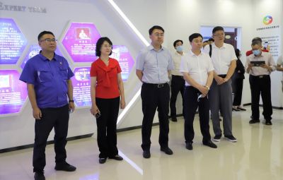 山南市政企调查团莅临6731顶级游戏参观调查